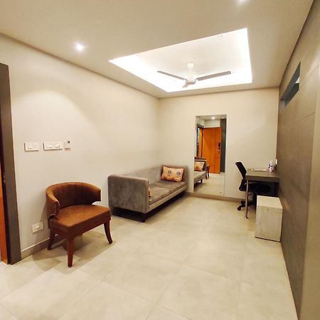 Hotel Rishiraj, Nagaon Nagaon  Luaran gambar