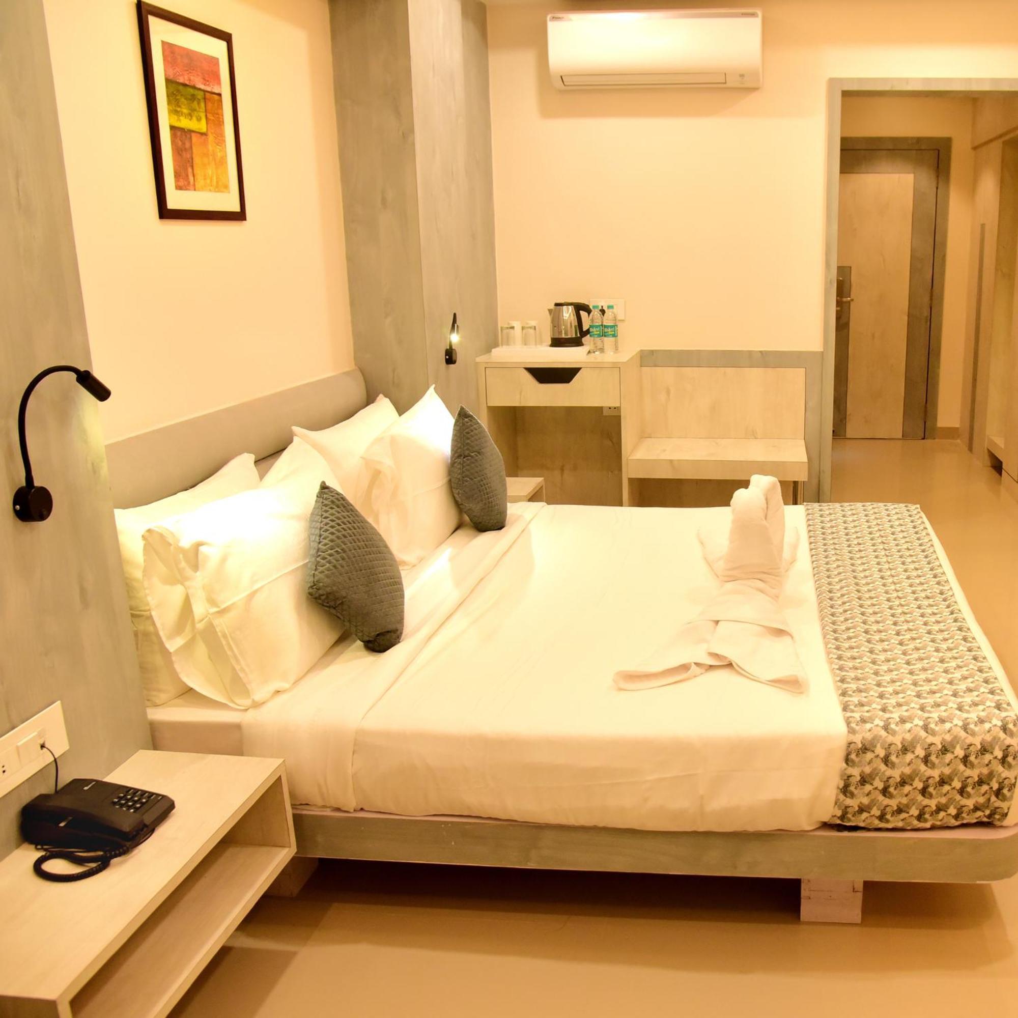 Hotel Rishiraj, Nagaon Nagaon  Luaran gambar