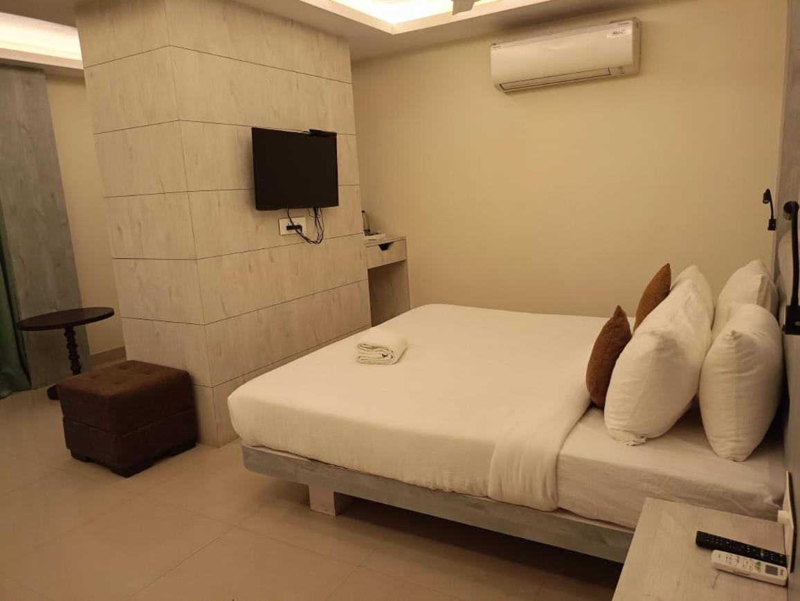 Hotel Rishiraj, Nagaon Nagaon  Luaran gambar