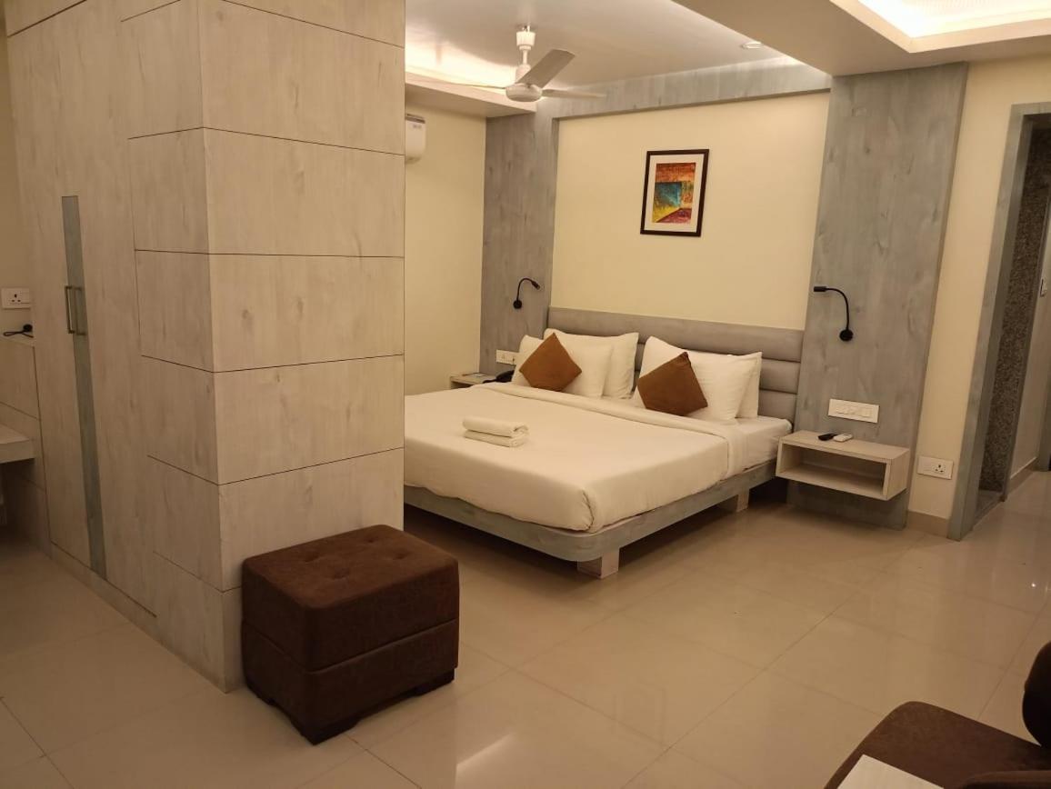 Hotel Rishiraj, Nagaon Nagaon  Luaran gambar