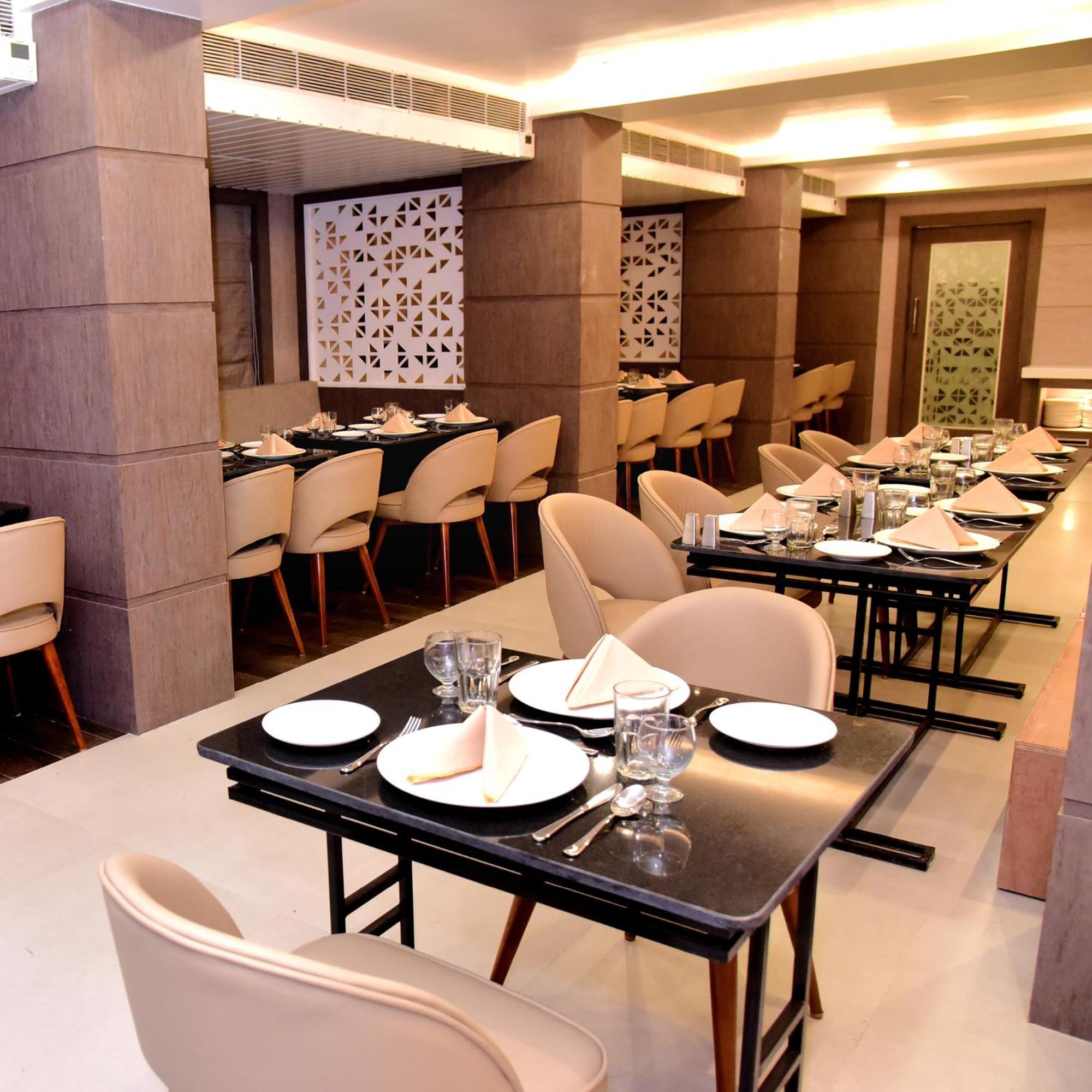 Hotel Rishiraj, Nagaon Nagaon  Luaran gambar