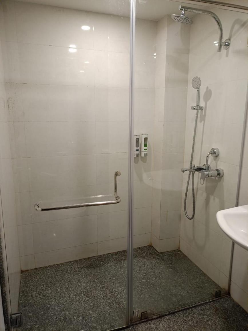 Hotel Rishiraj, Nagaon Nagaon  Luaran gambar
